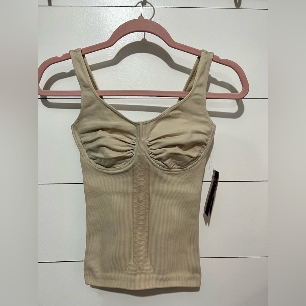 Sassybax by Amanda Kennedy underwire tank Shapeware